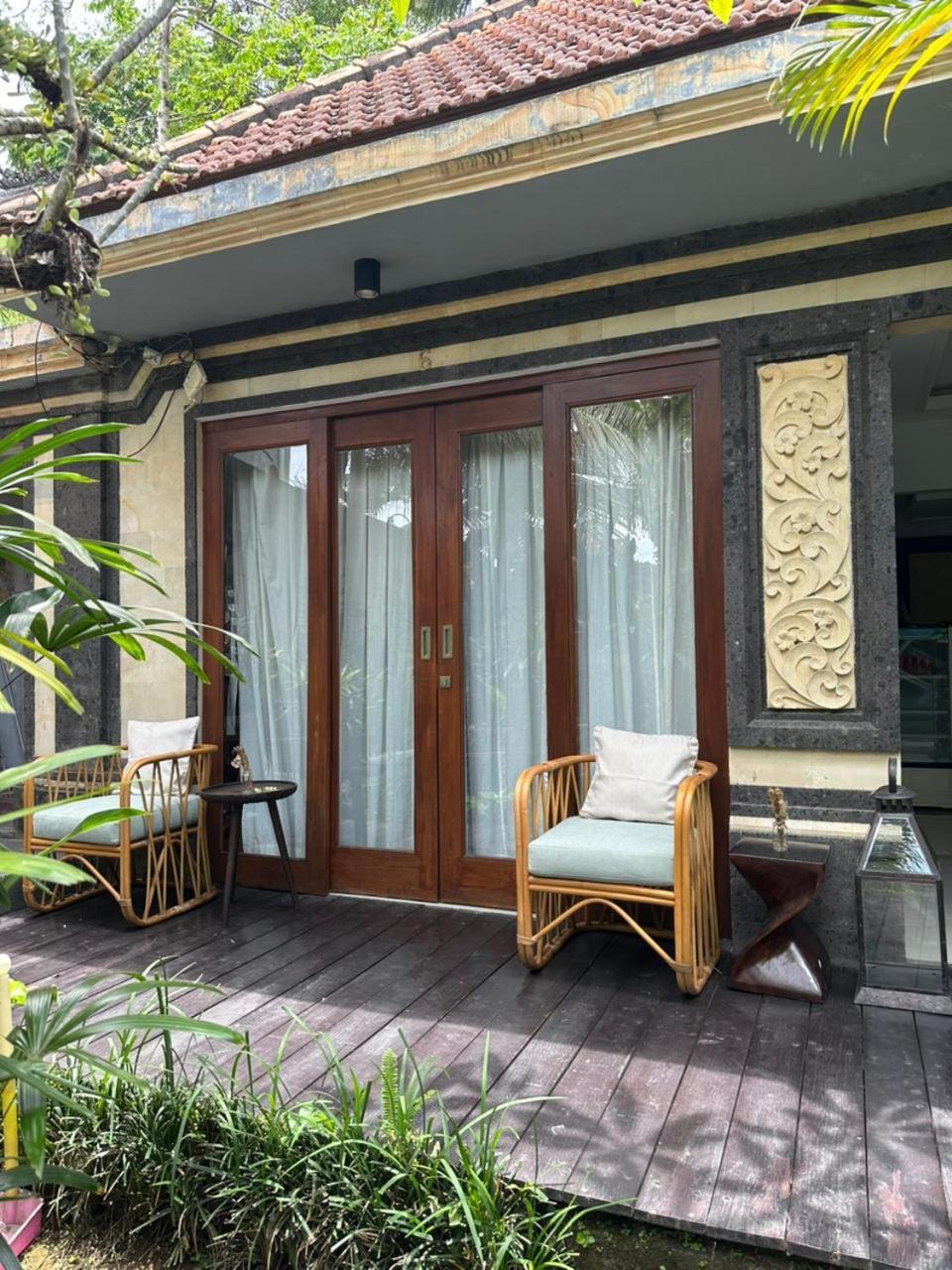The Palm Homestay *